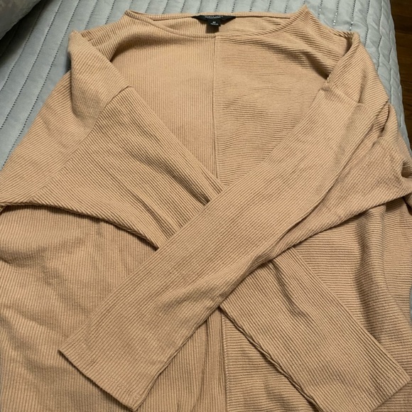 Simply Vera Vera Wang Tops - Simply Vera Verawang Medium Long Sleeve Shirt